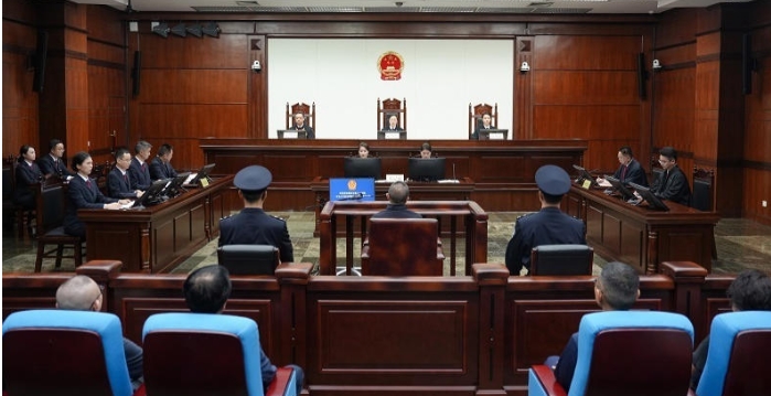 3.57억 위안 뇌물 수수, 고위 간부 &lsquo;천옌&rsquo; 사형 유예 선고