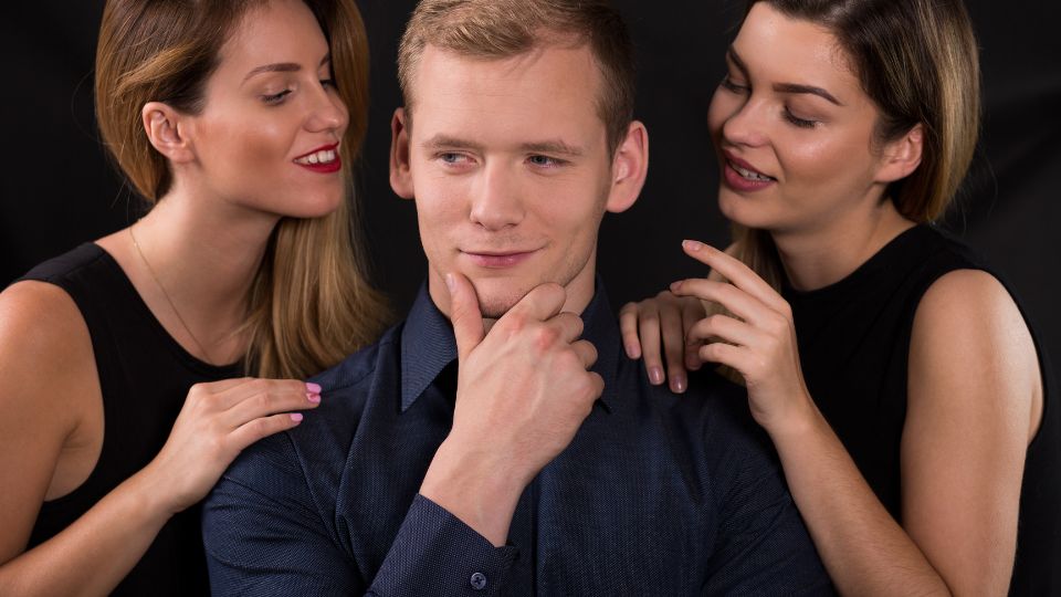 자신이 항상 주인공이 되어야 하는 자기애적 성격 장애.