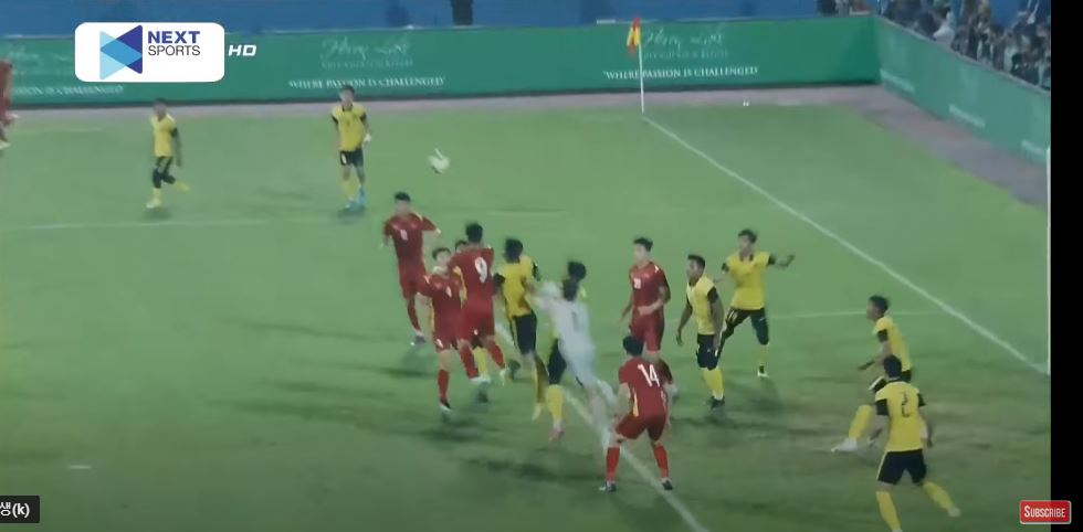 박항서호, 베트남 말레이시아 축구 헤딩슛