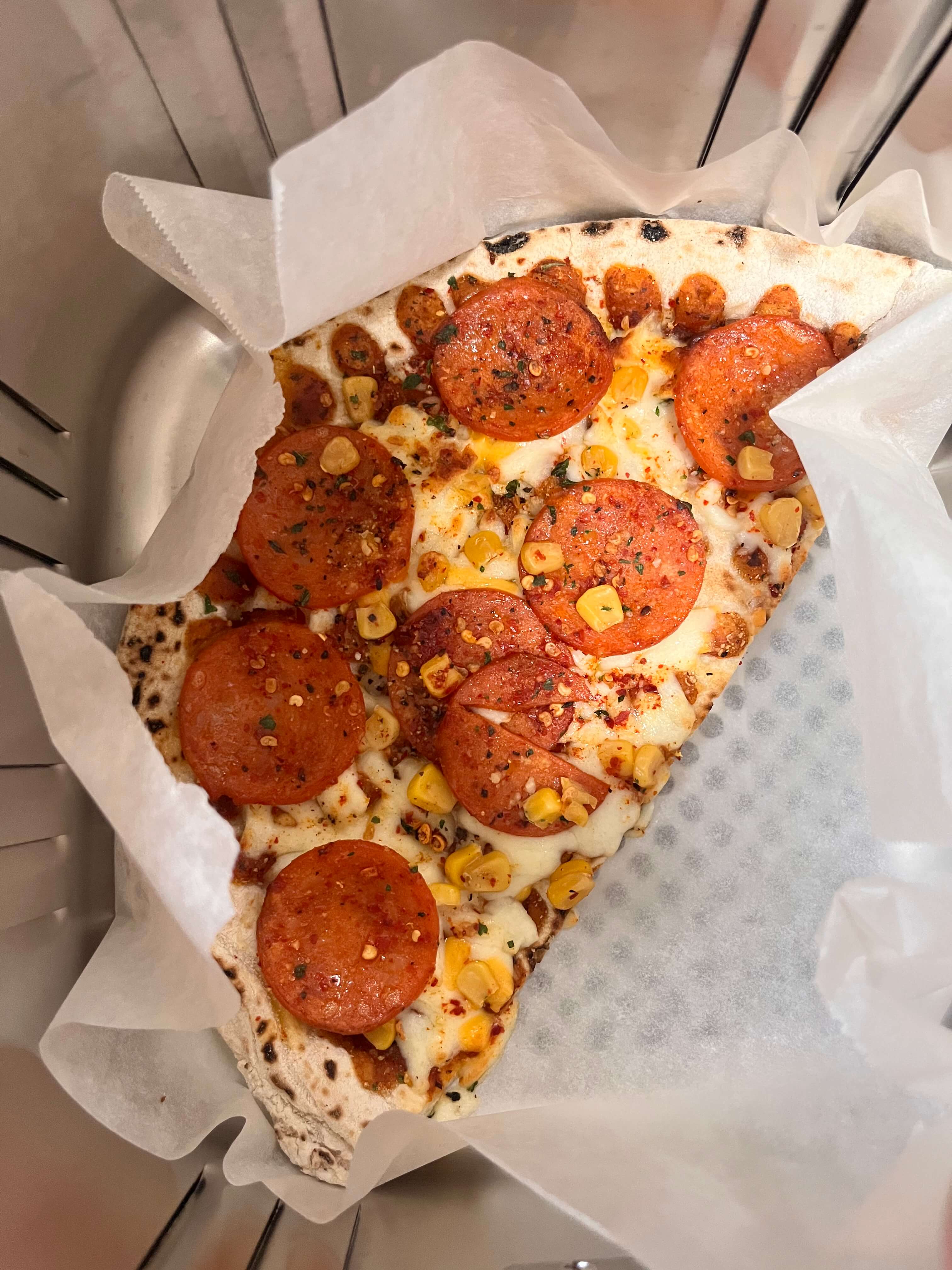 우주인화덕피자 핫페퍼로니