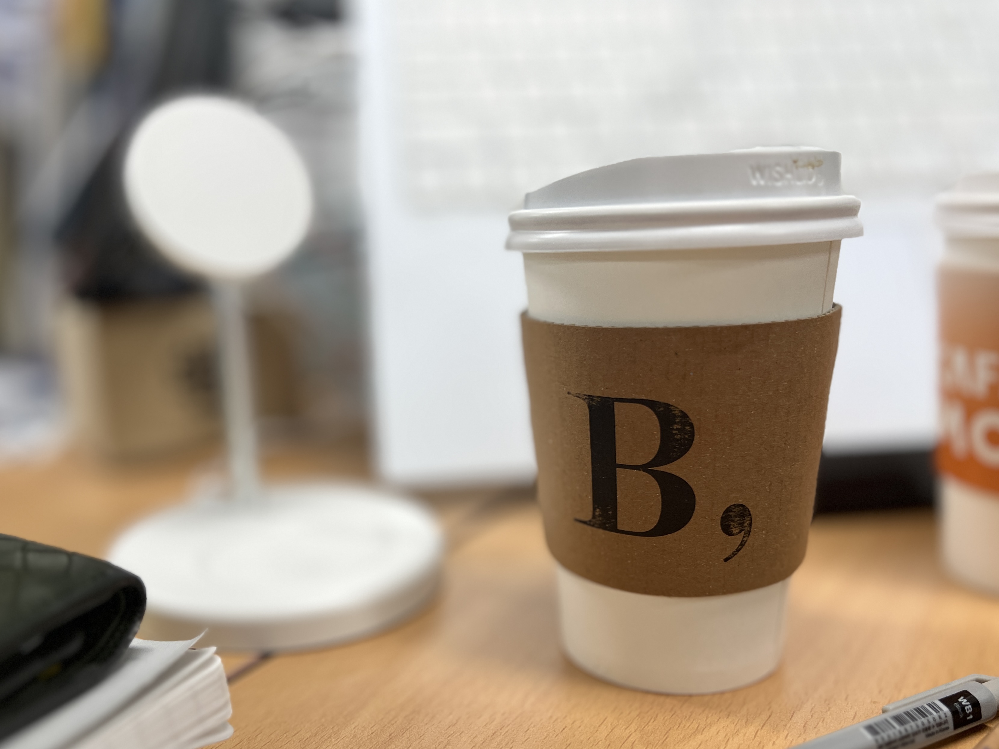 한 모금 커피로 시작되는 나의 업무 모드