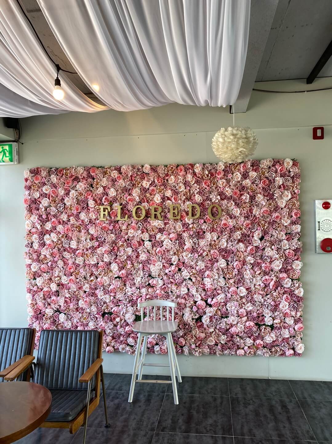 카페-플로레도-2층-이미지