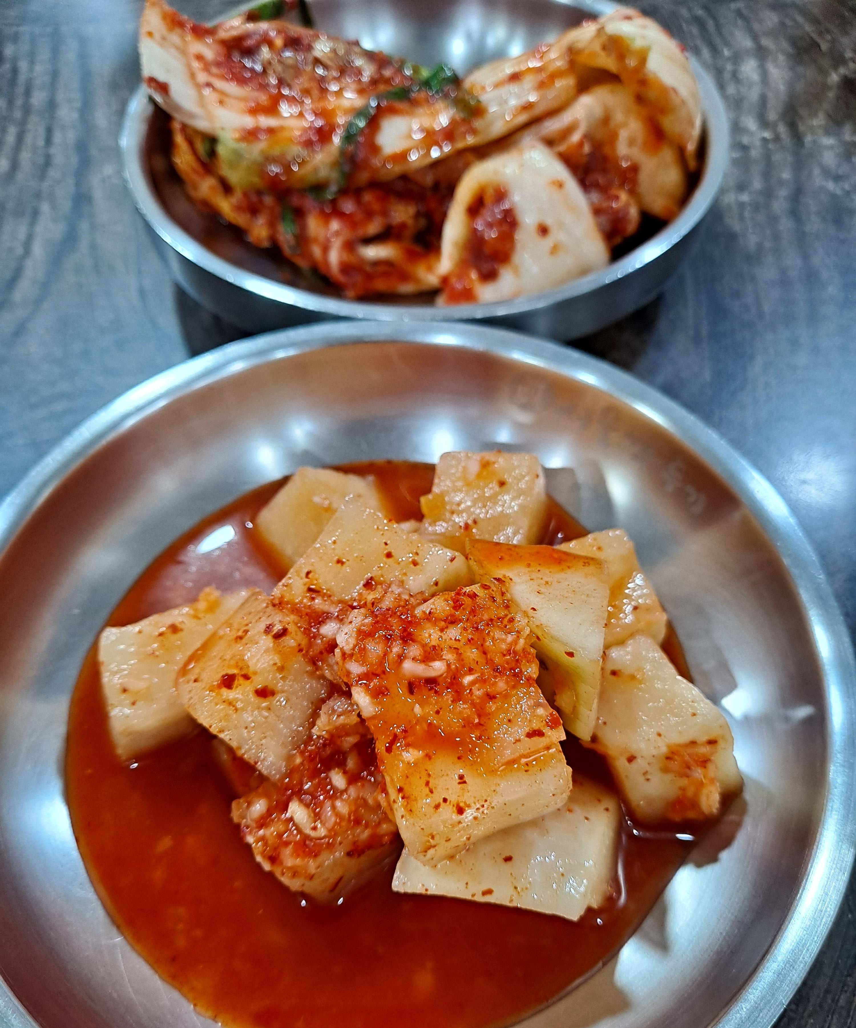 서울뚝배기 김치와 깍두기