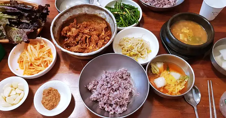 생방송오늘저녁 대구 서문시장 매콤한 돼지갈비찜 40년 노포 매운 소갈비찜 맛집 추천
