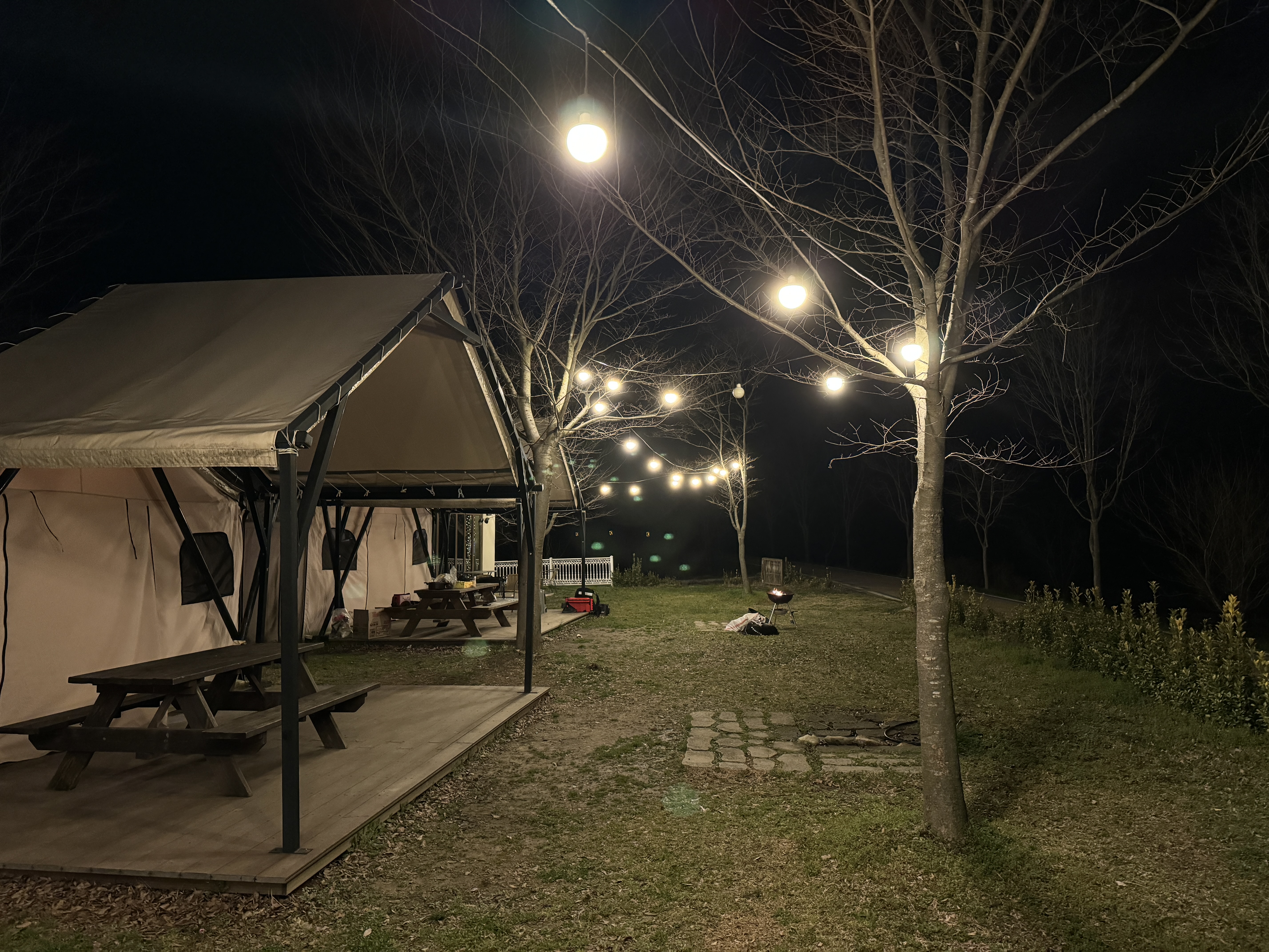 강변사리캠핑장