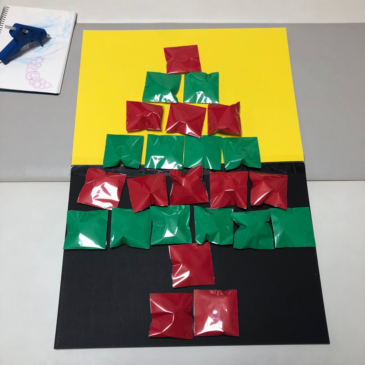 크리스마스 어드벤트 캘린더 하드보드지에 부착