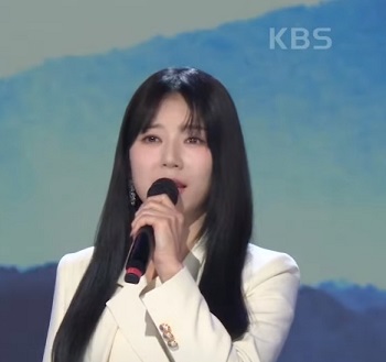 양지은 한 많은 대동강 노래듣기 노래가사 (가요무대)