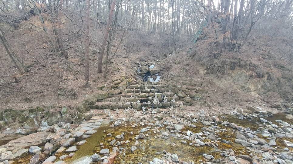 영월 법흥사 : 부처님의 진신사리를 품은 평온한 안식처 천년 고찰의 숨결을 간직한 영월 법흥사