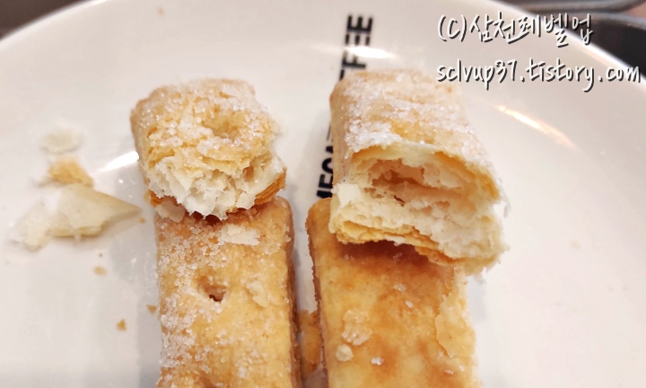 메가커피 보노미 쥬케라떼 단면