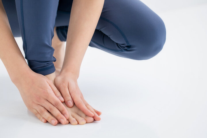 발등이 붓는 이유, 발등이 부어오르는 이유 알아보기