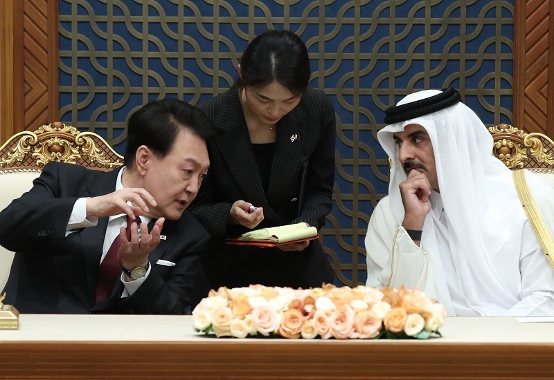 윤석열 대통령과 타밈 빈 하마드 알사니 카타르 국왕이 MOU서명식을 가졌다