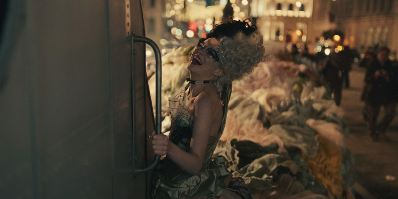 크루엘라-Cruella-Emma-Stone