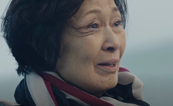 On The Nature Of Dayligt는 한국 드라마 눈이부시게에 삽입되어 더 많이 알려졌다.