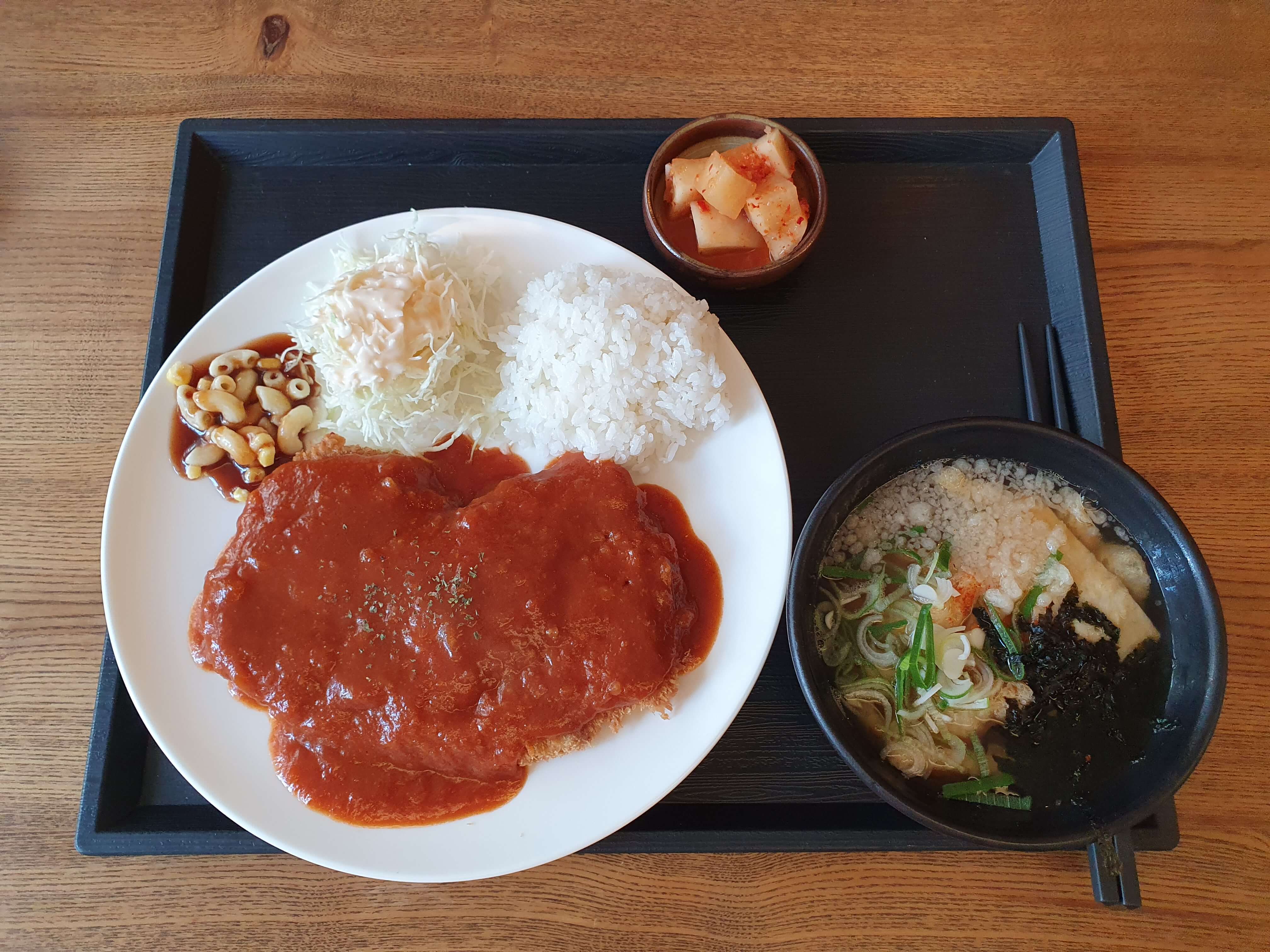 해백 주문 메뉴 가격 경양식돈까스 9,000원, 미니우동 3,000원