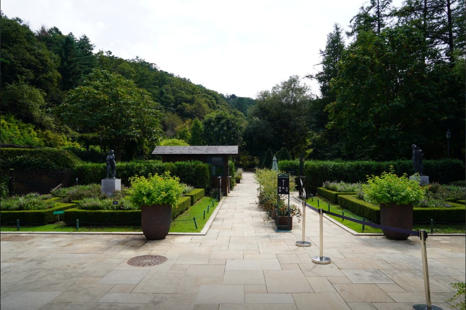 춘천 살롱제이드