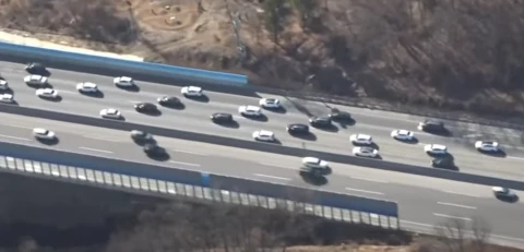 명절 고속도로 이동 차량