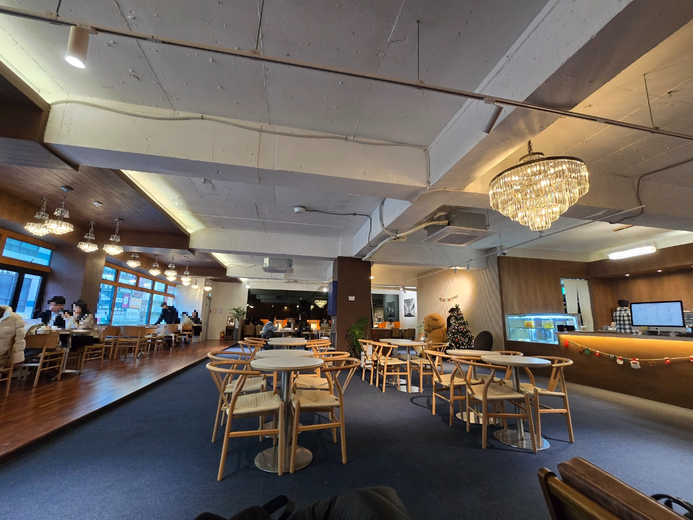 카페리버티 실내모습