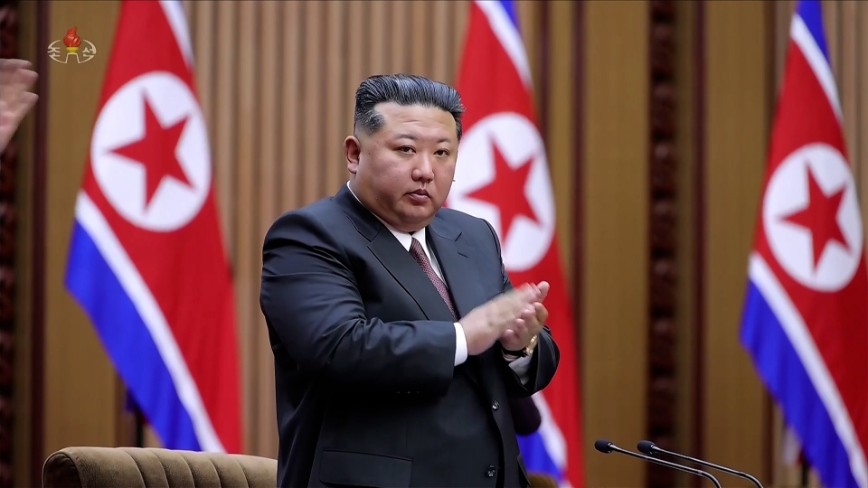 북한 두 국가 개헌: 통일 삭제&middot;영토 조항 신설과 김정은 핵 지휘권 명문화의 충격적 배경