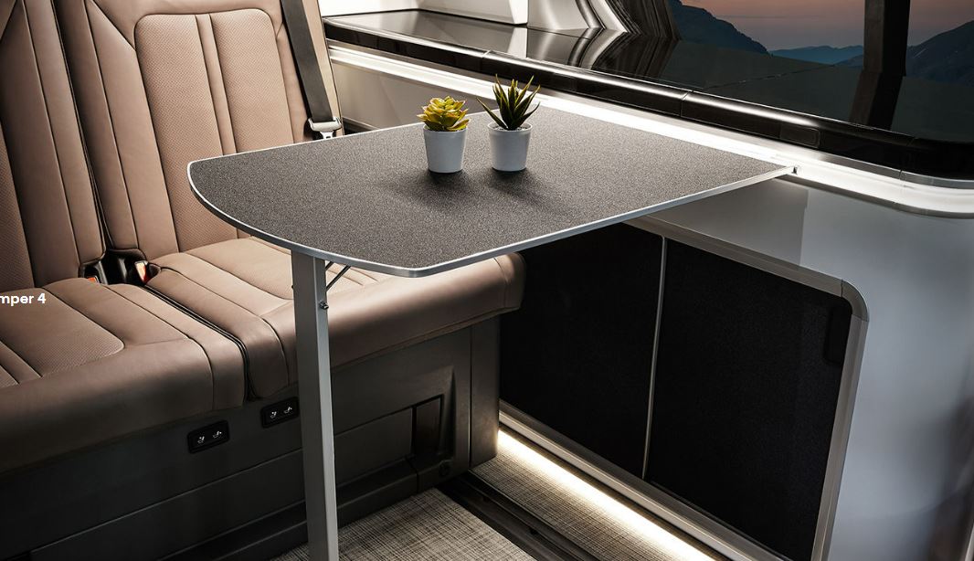 스타리아 캠핑카