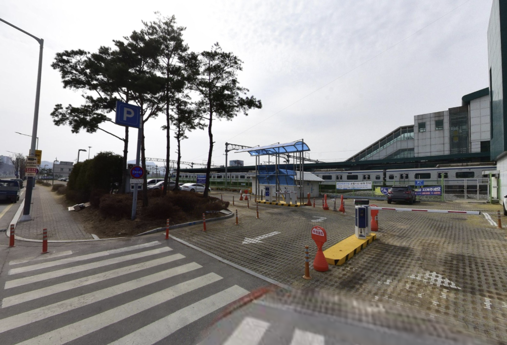 주차장 입구 모습