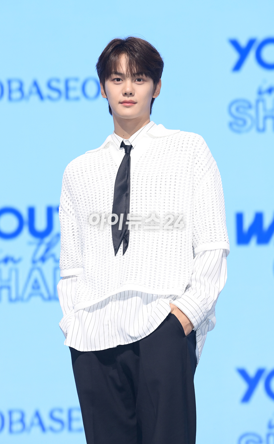 그룹 제로베이스원 김규빈이 10일 오후 서울 광진구 광장동 예스24라이브홀에서 열린 제로베이스원(ZEROBASEONE) 데뷔 쇼케이스에 참석하고 있다. [사진=정소희 기자]