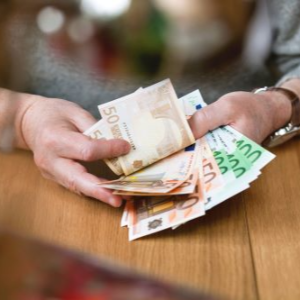 해외에서 환전하는 최적의 방법! 수수료 절약하는 꿀팁