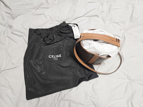 셀린느더스트백