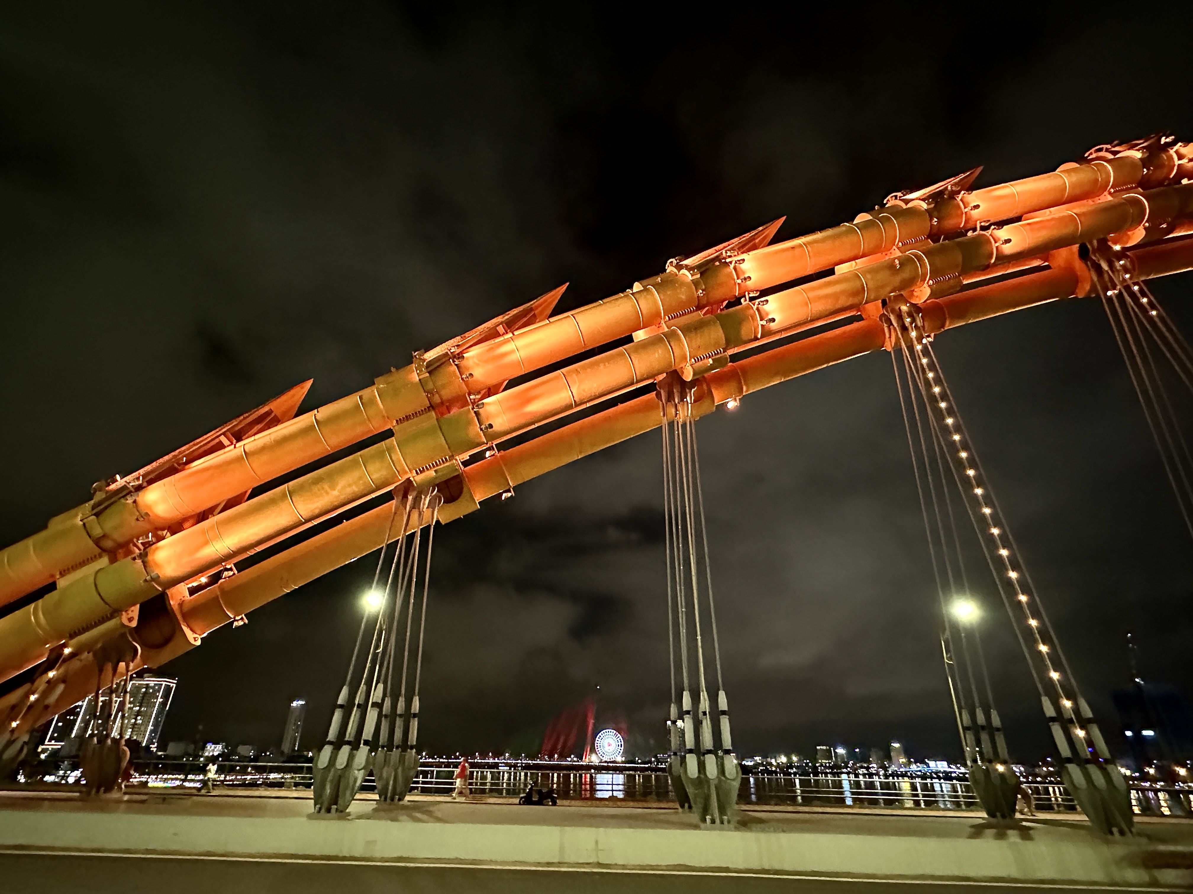 다낭 용다리 불쇼