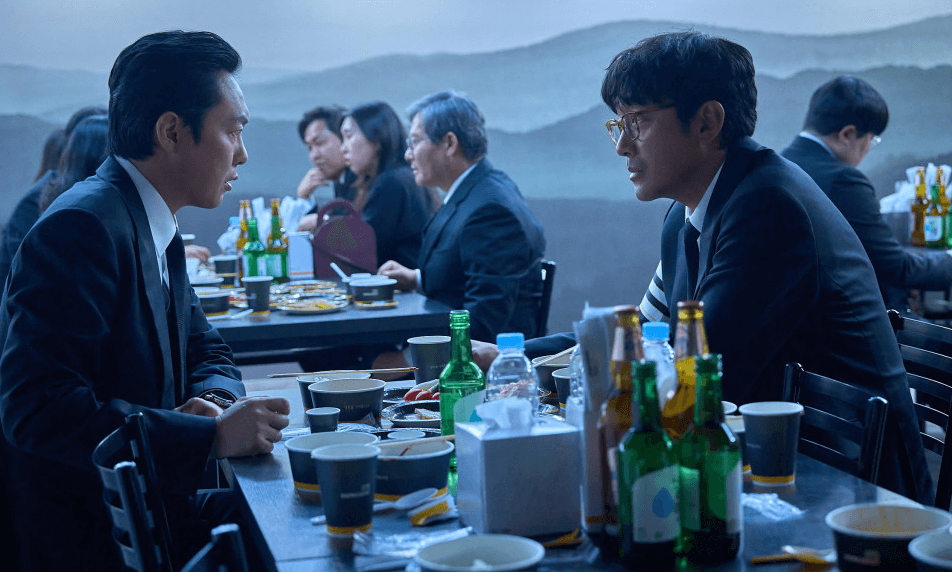 하정우 출연 로비