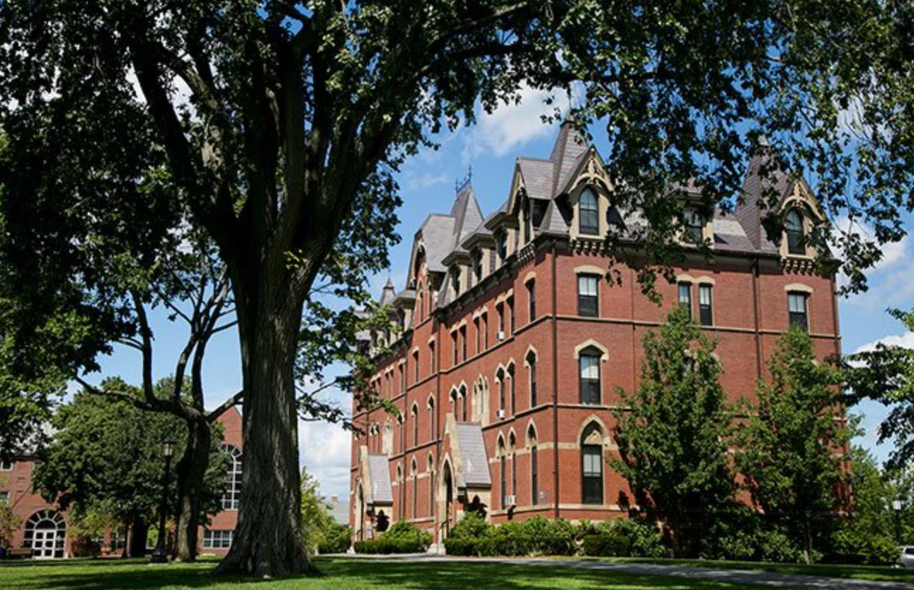 터프츠 대학교 캠퍼스 사진