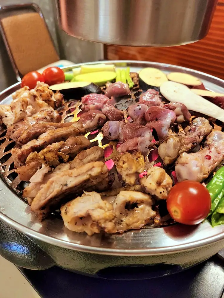 돈 잘버는 젊은사장 닭 특수부위 안창살, 가슴연골, 안심, 염통, 근위 닭갈비 숯불구이 문래동 문래역 맛집 서장훈 주우재 추천 소개