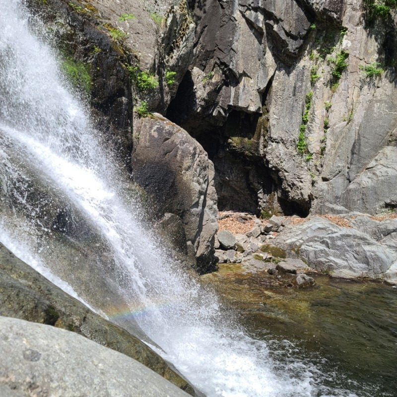 포항 내연산 관음폭포, 사계절 내내 감탄하게 되는 자연의 숨은 보석