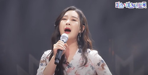 옥수수밭 옆에 당신을 묻고 (윤태화)