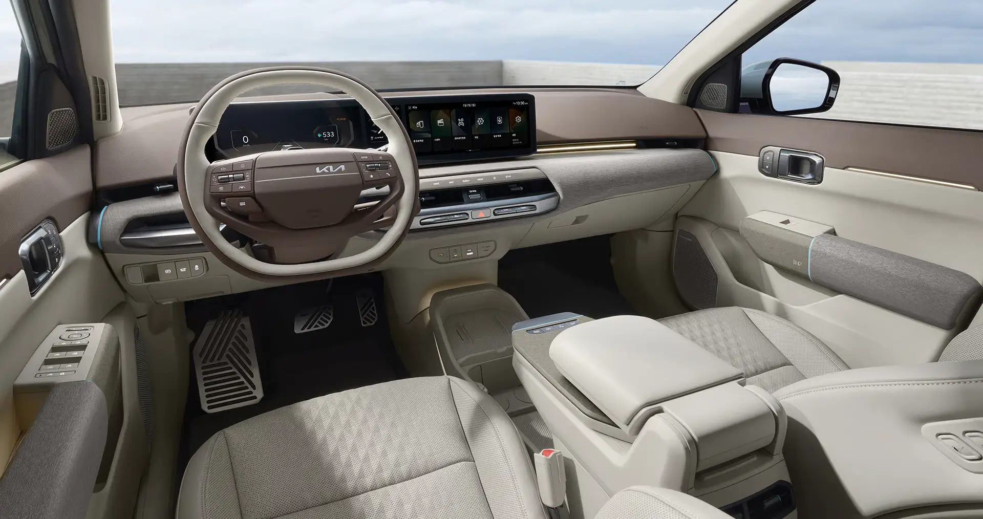 ev4_interior_front