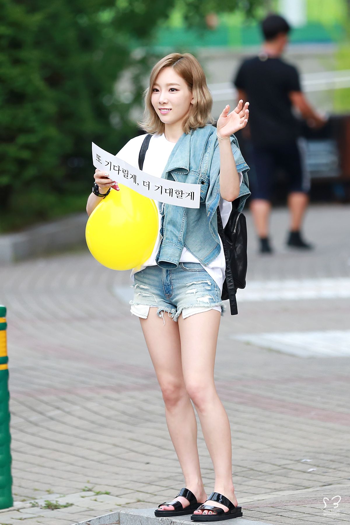 태연 공항패션 사진 태연 공항패션 사진