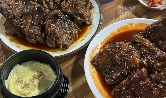 핸썸즈 경동시장 뼈구이