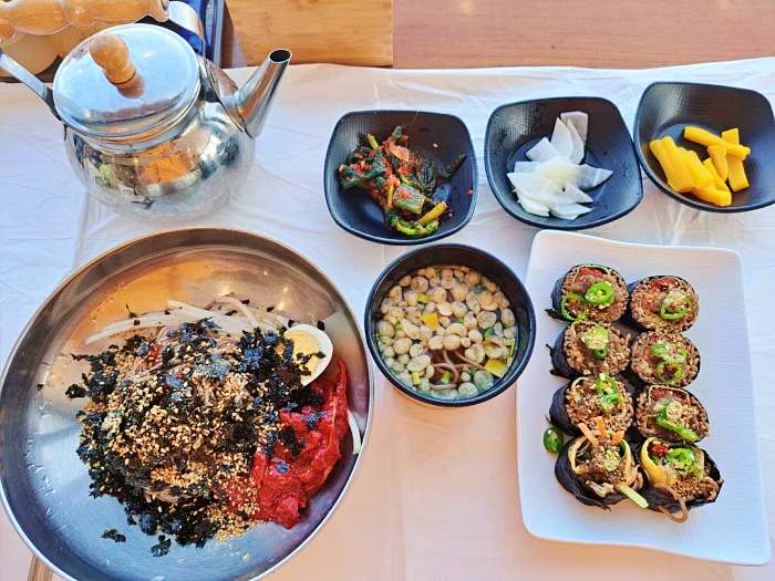 생방송 오늘저녁 강릉 강문 해변 밥 대신 메밀면을 넣은 메밀 김밥 맛집