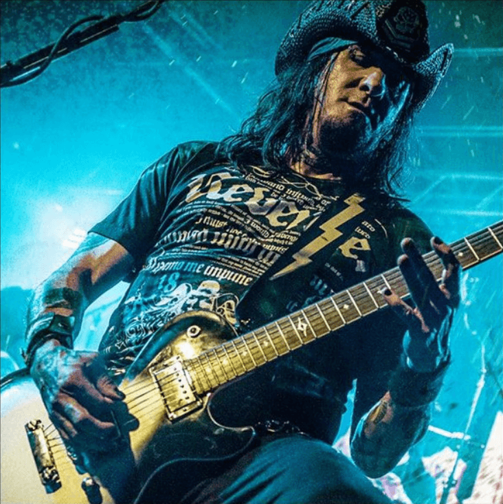 Saliva's Wayne Swinny