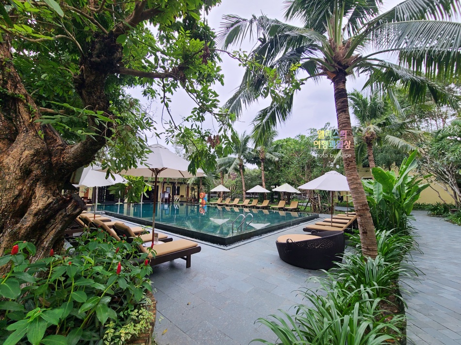 호이안 멀베리 컬렉션 실크빌리지 리조트 부대시설, 야외 수영장