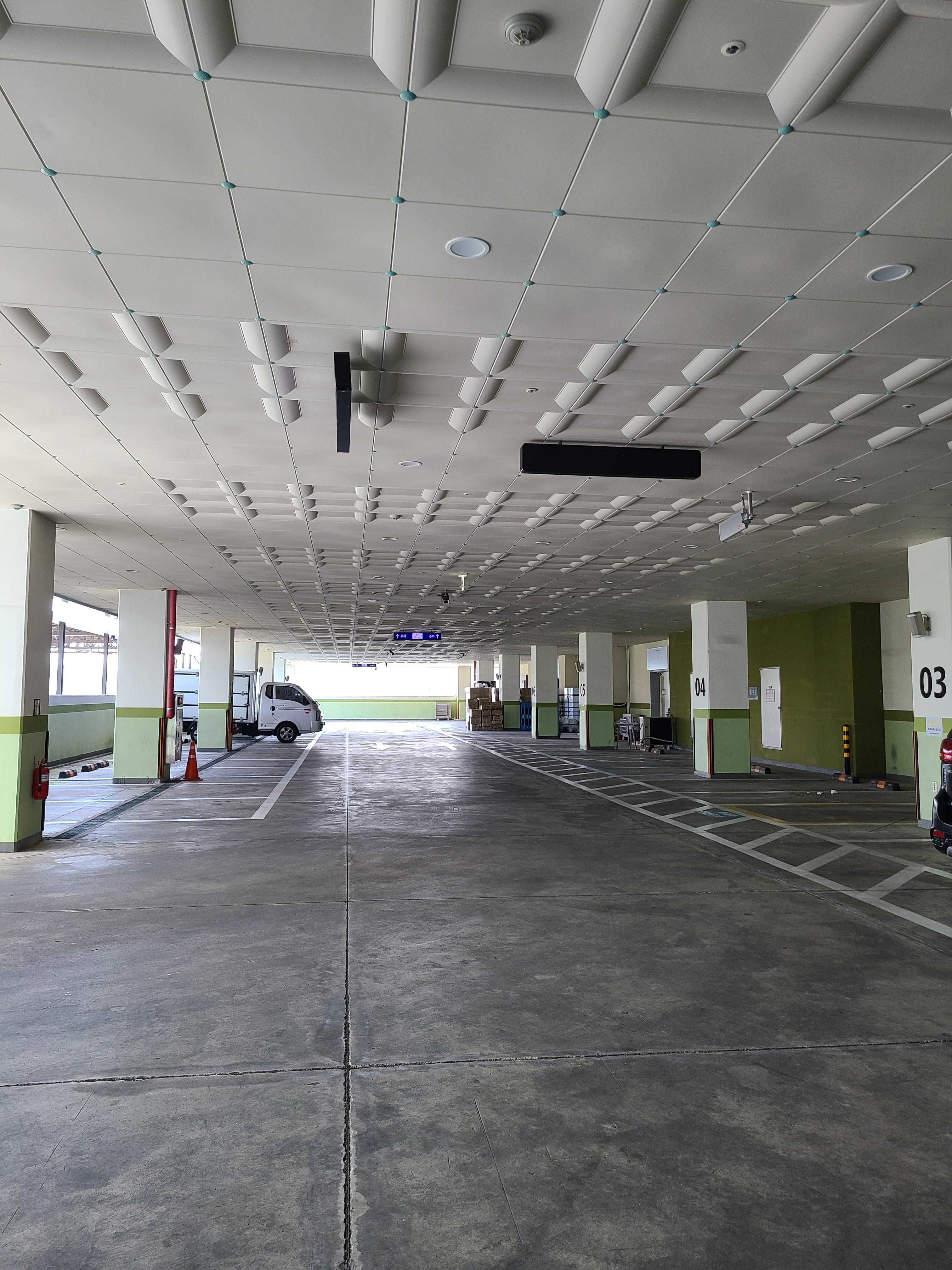 광교 센트럴비즈타워 드라이브인1