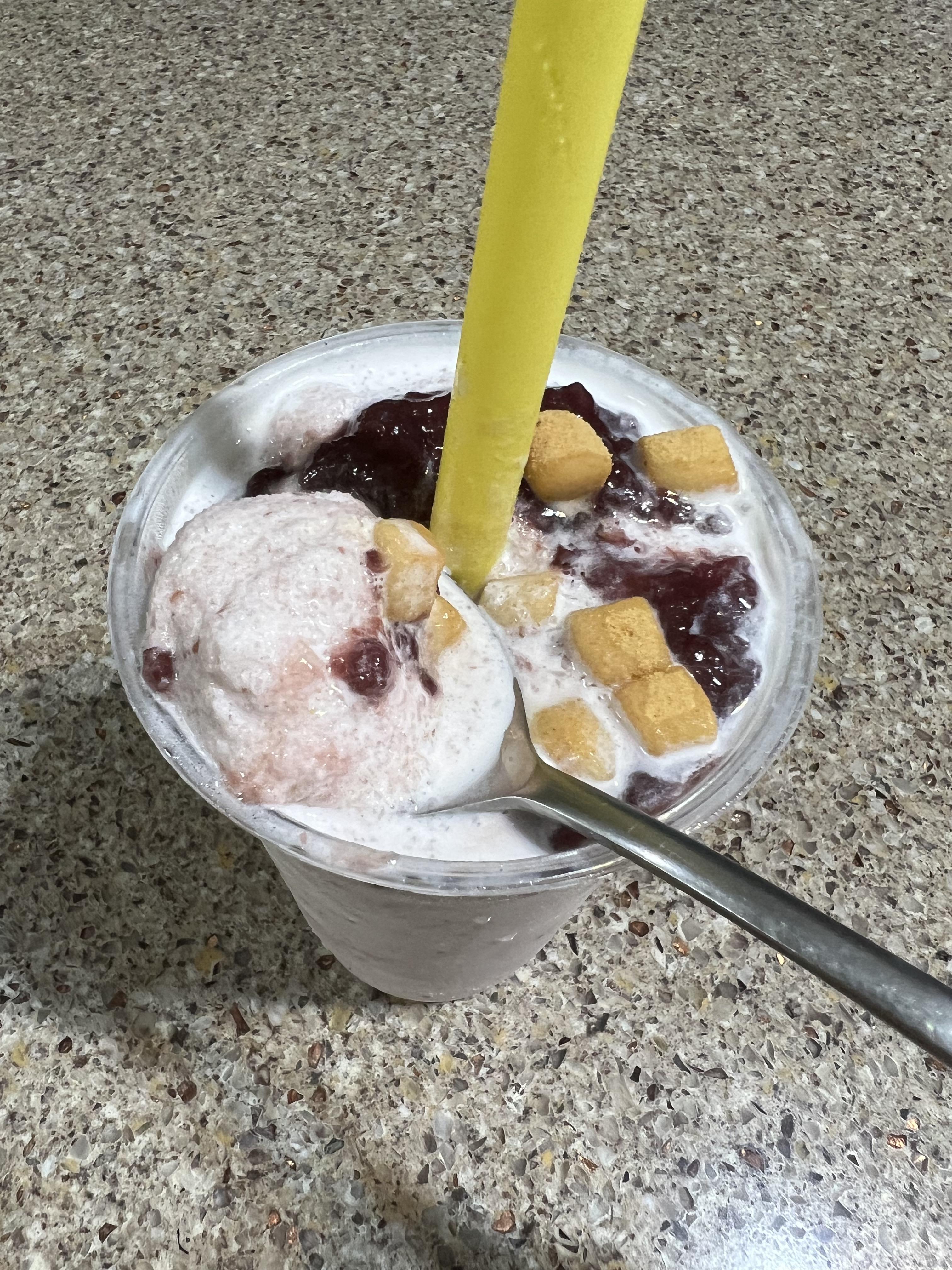 컴포즈 커피 팥빙수 맛 "팥절미 밀크쉐이크