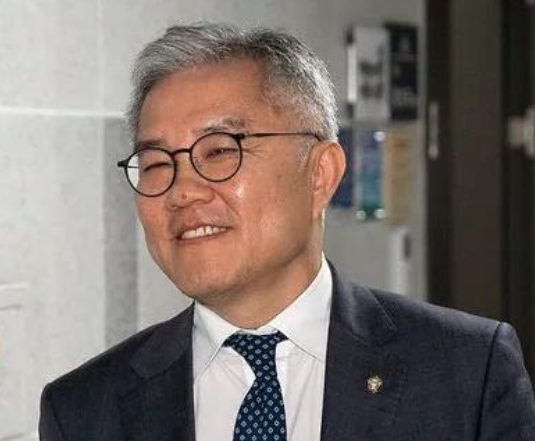 최강욱 프로필