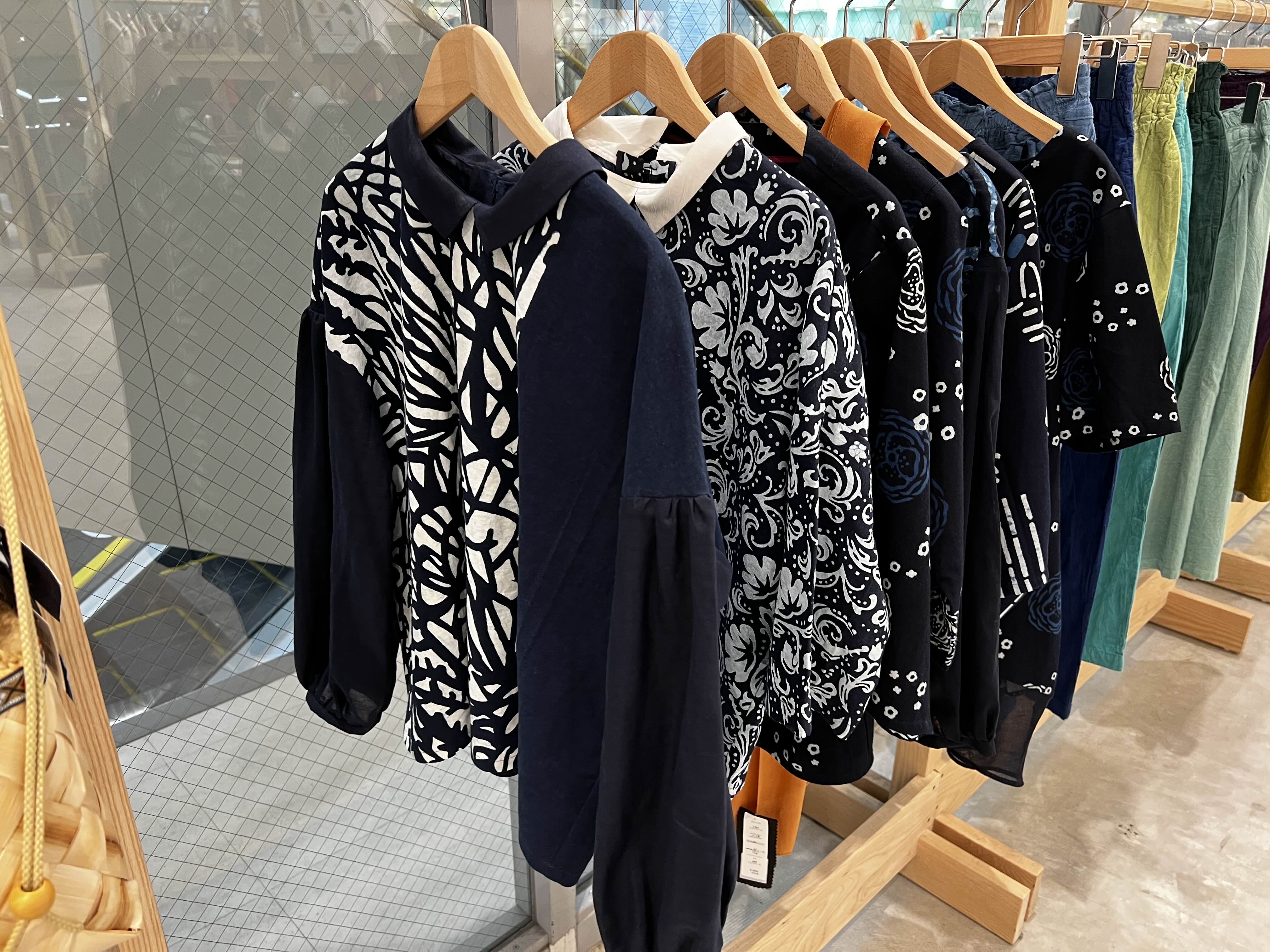 류보백화점 2층 의류