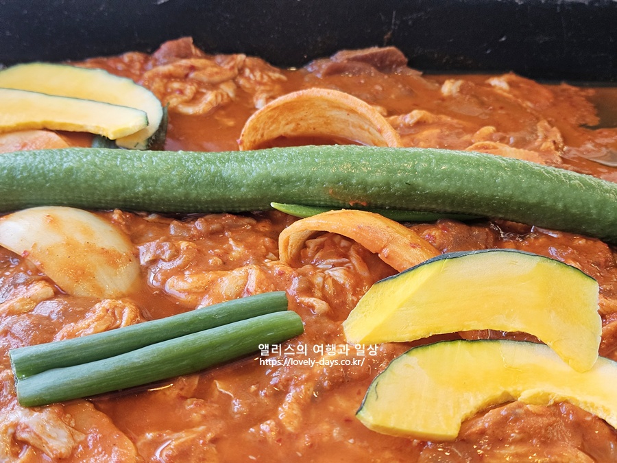 불국사 근처 맛집 호반오리 오리고기 버섯 주물럭 경주 부추가래떡