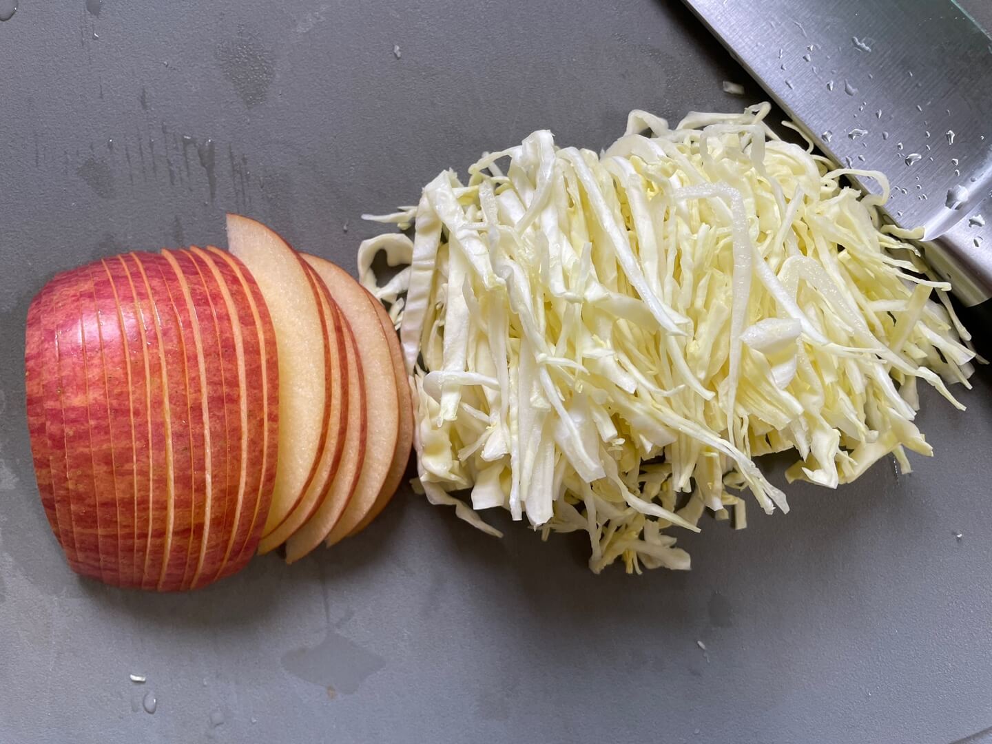 땅콩버터 다이어트 - 두부면 요리, 양배추와 사과 손질