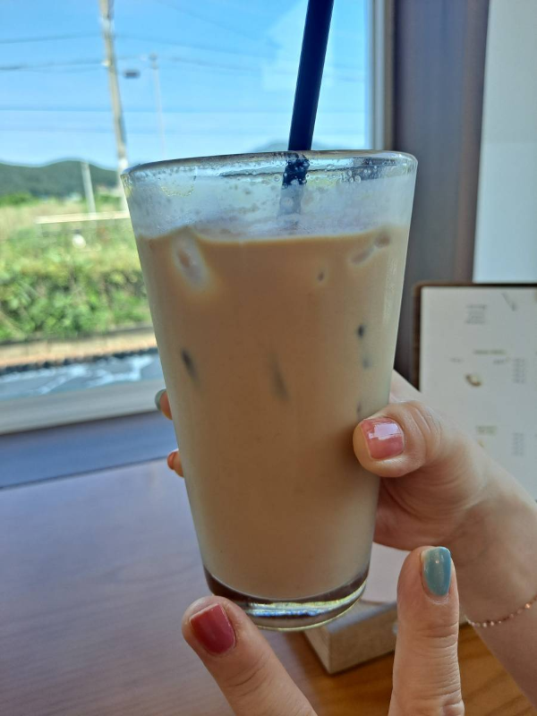 연리지 아이스 라떼