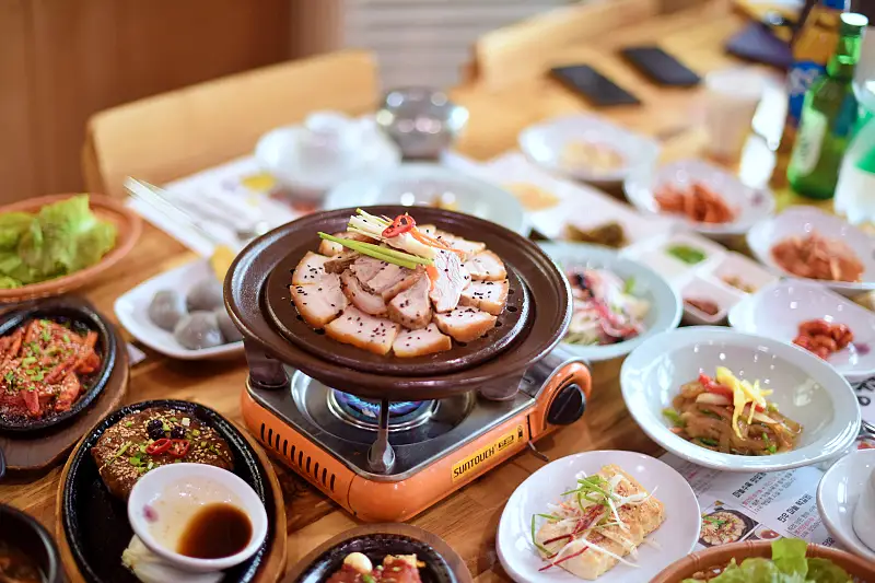성원마늘약선요리 명물 마늘의 맛있는 변신 35년 내공 마늘 약선 요리 떡갈비 한정식 충북 단양 맛집 추천