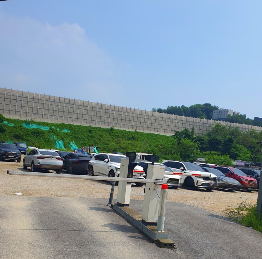 나대지를-무인-주차장으로-운영할-수-있습니다.