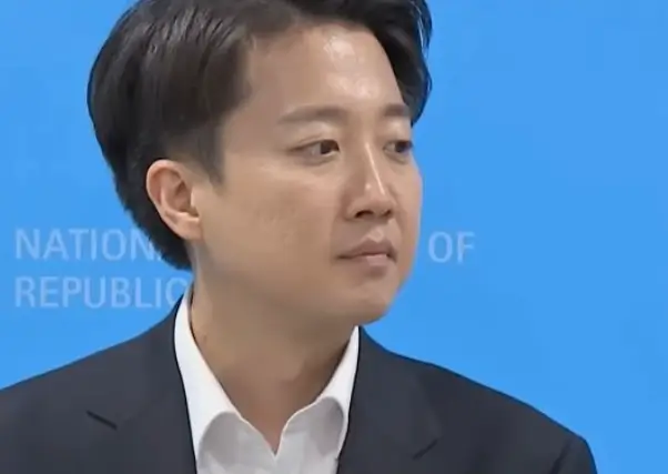 이준석