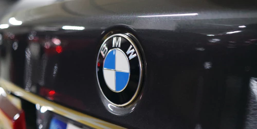 BMW 330i
